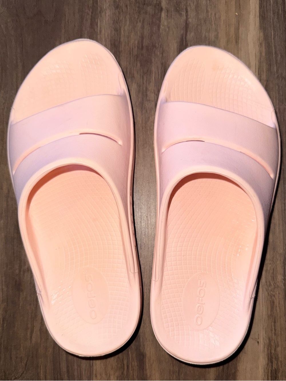 OOfos Pink Slide Sandals
